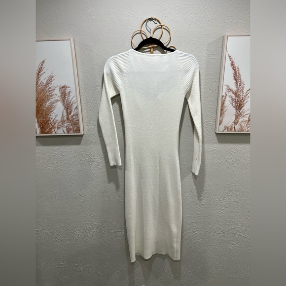 Cozy Off White Midi Sweater Dress - Picture 4 of 4